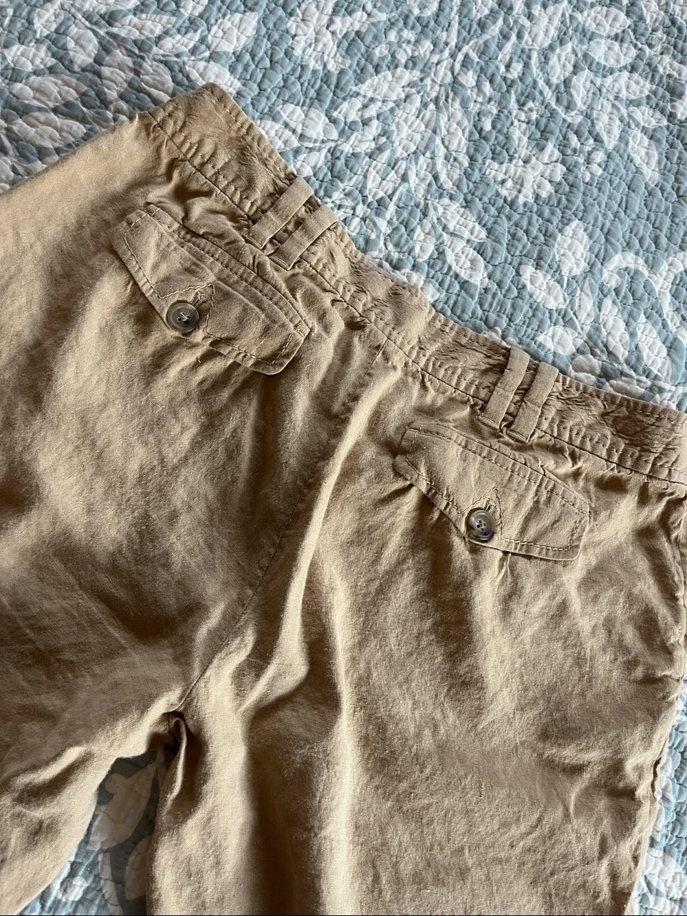 Banana Republic flowy linen Pants in Light Khaki